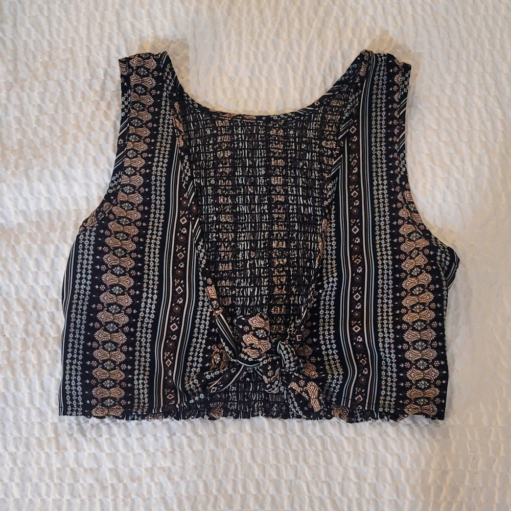 Xhilaration Black and Cream Patterned Crop Top